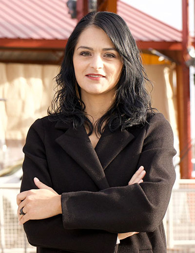 Elia Mendoza, Financial Literacy Advocate