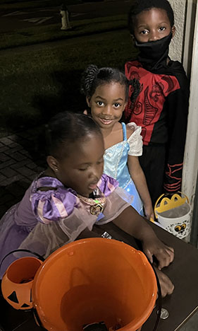 Picture 2 – Halloween Approved for Public Viewing 468h Trick-or-Treaters with Racquel Berry-Benjamin